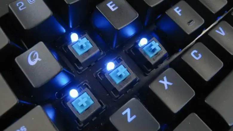 switches blue clicky